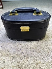 The JEJE BOYFRIEND Travel Jewelry Case - Black Faux Leather & Gold Hardware