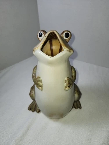 VINTAGE  BRUSH Mc COY POTTERY FROG PLANTER/ VASE MOLD # 5238- MID-CENTURY USA