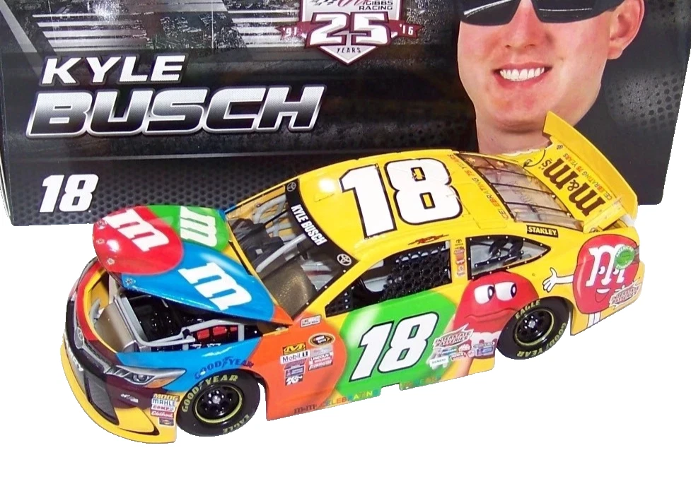 Action Kyle Busch Diecast Racing Cars 2016 Vehicle Year for sale