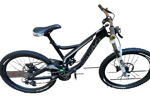 Giant Reign X1 Frame 26” Full Suspension Trail. Downhill. Freeride