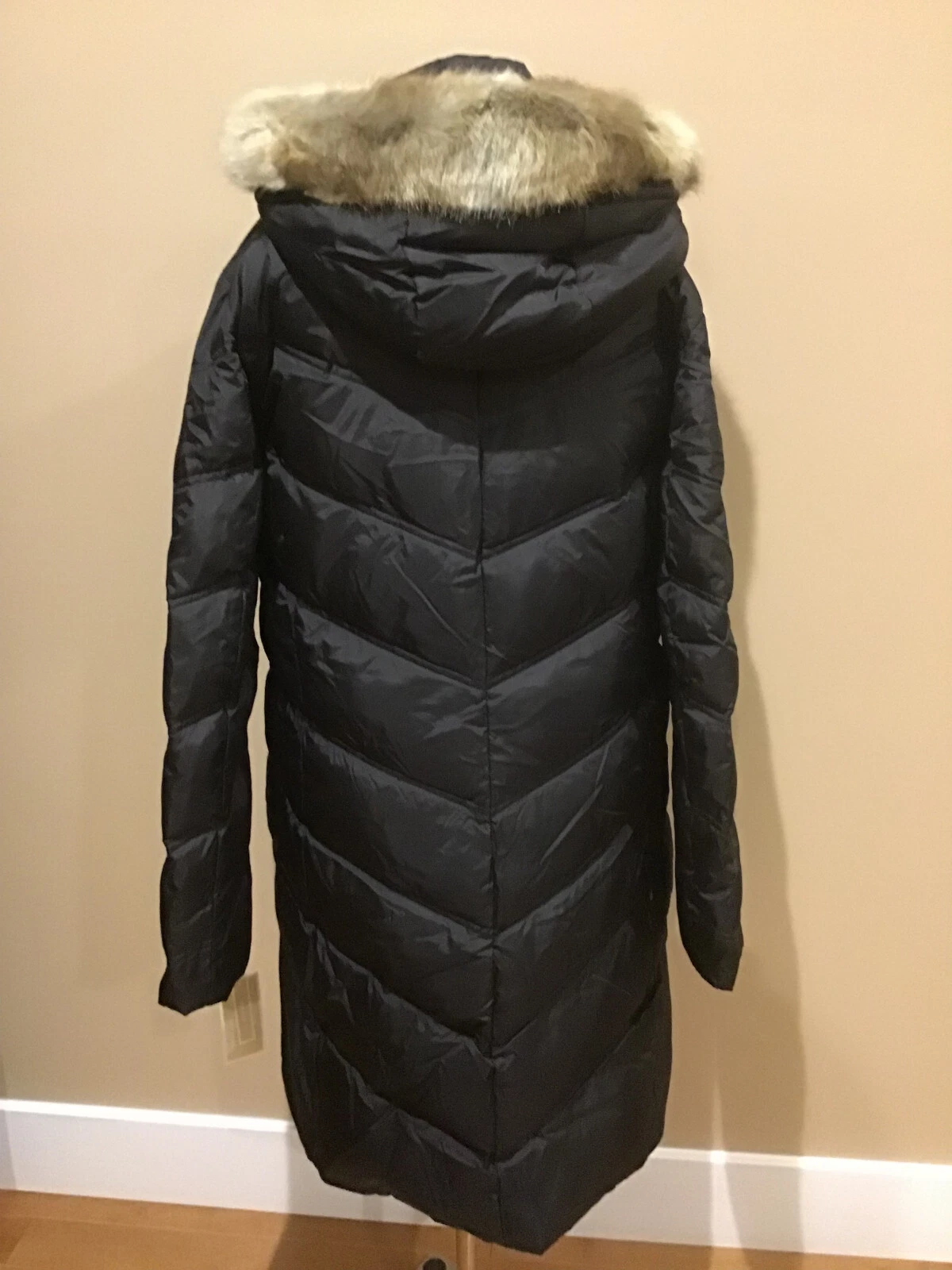 Cappotto tampone nuovo con etichette Michael Kors finiture in pelliccia sintetica remv. Cappuccio Lunghezza Ginocchio Nero XL