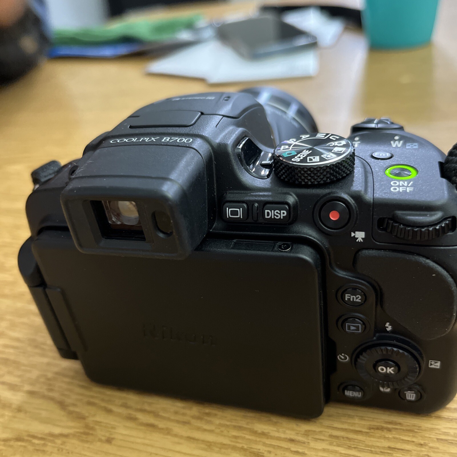 Nikon Coolpix B700 20.3 MP Digital Camera 60X Zoom Black Good Condition