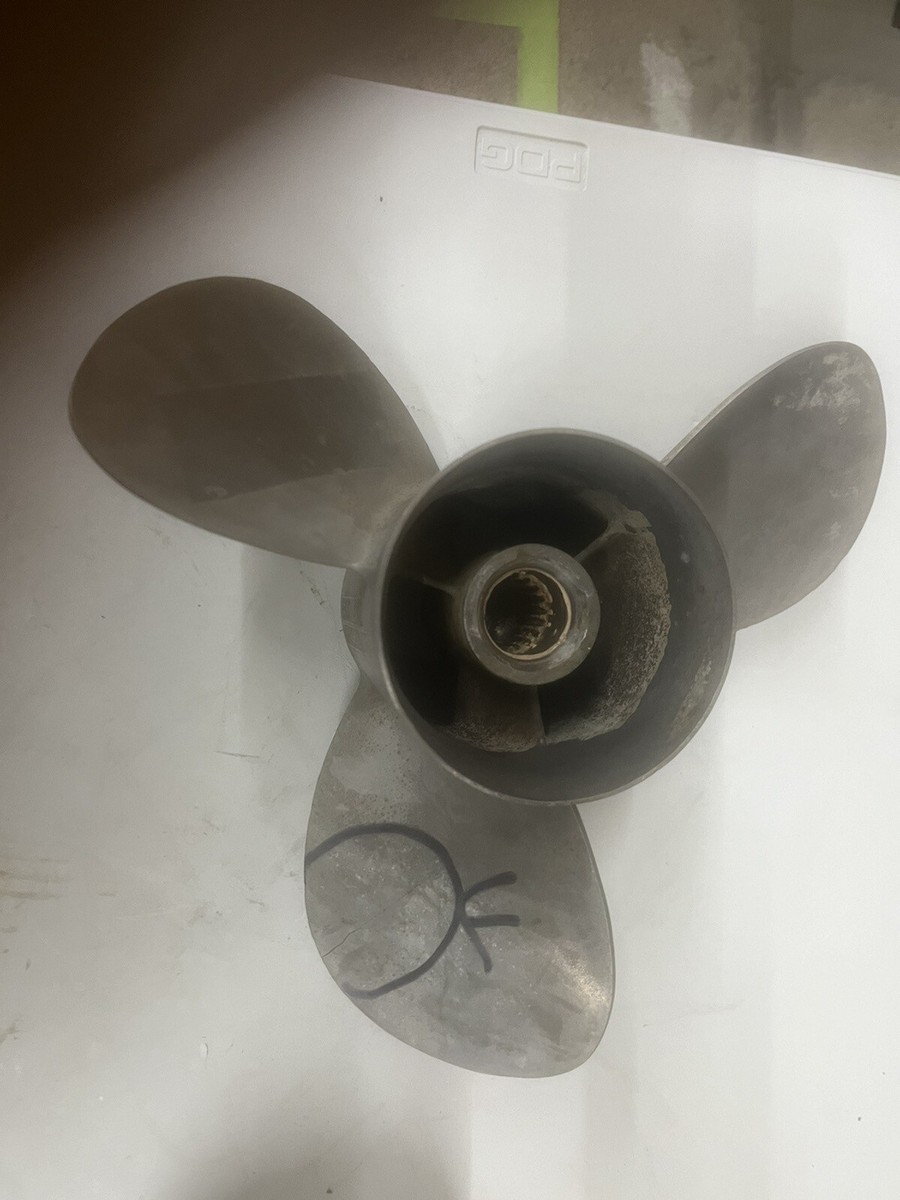 Mercury Bravo Three Boat Propeller 48-823668 26p 26 Pitch Mercury Bravo Three Boat Propeller 48-823668 26p 26 Pitch