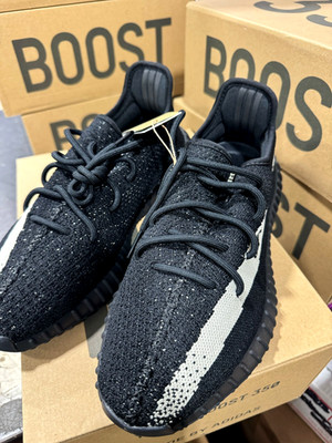 adidas Yeezy Boost 350 V2 Core Black White  Oreo  BY1604 Men s Size 9.5
