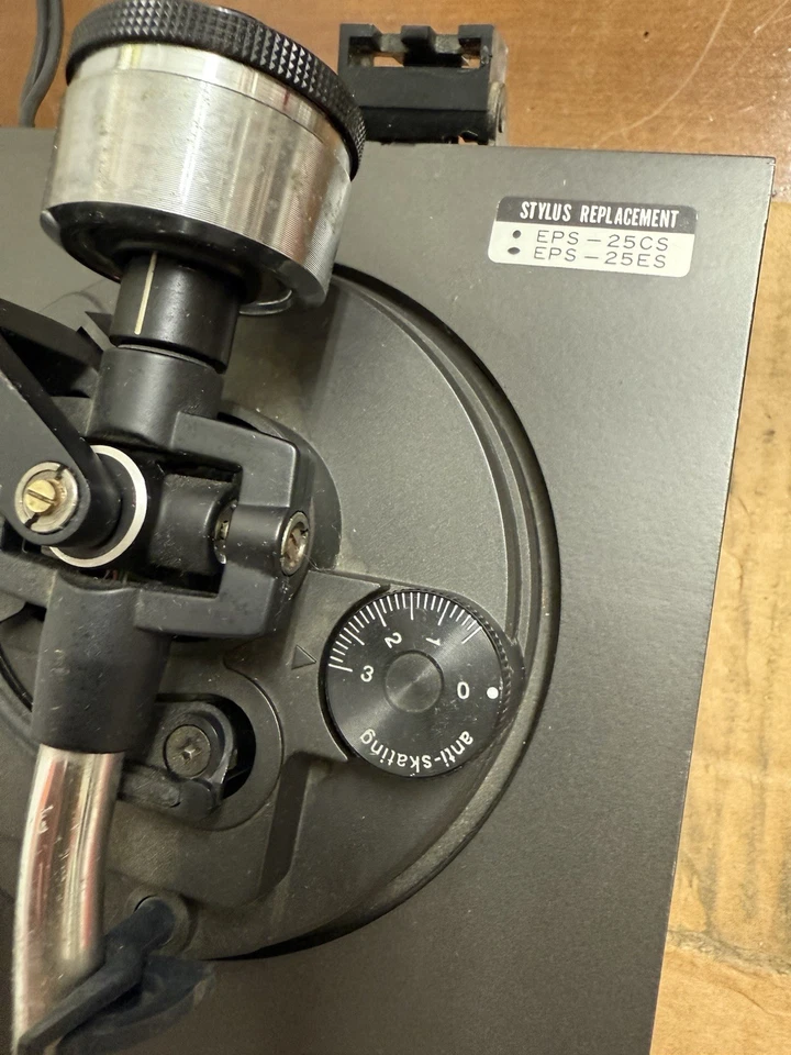 GIRADISCHI TECHNICS SL Q 202 HI FI VINTAGE - Immagine 3 di 4