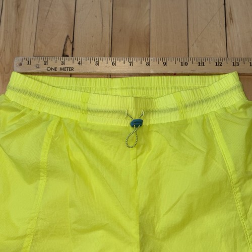 Gymshark Pulse 2 In 1 Neon Yellow Running Shorts Women's Size XS - Picture 7 of 8