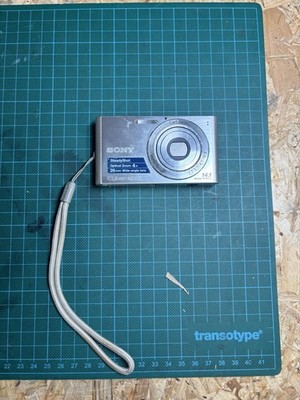Sony Cyber-shot DSC-W320 14,1 MP Digitalkamera - Schwarz