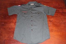 Boy Scouts of America BSA Men's Shirt Medium Venturing Green Sewn Patches