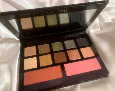 Lancome Eye Shadow and Blush Palette Glow Full Size 16g + renergie sample