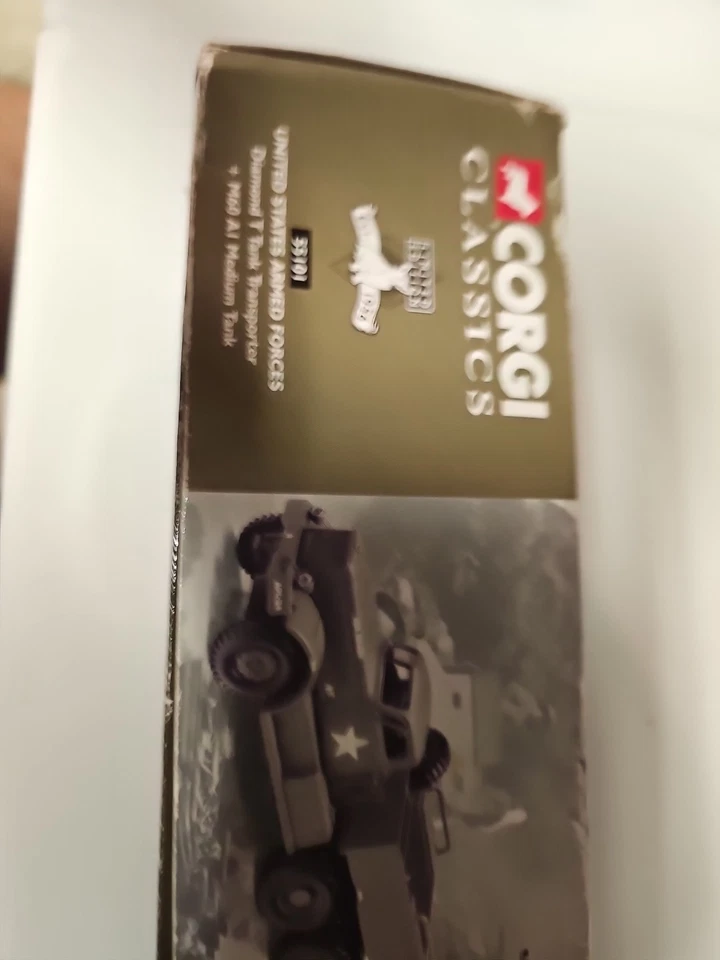 Corgi Classics #55101 US Army Diamond T Tank Transporter+M60 A1 Medium Tank 1:50 - Image 4 of 4