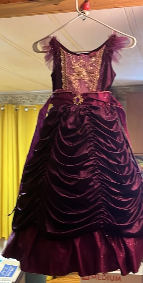 Hermoso Vestido Disfraz Fiesta Halloween Con Pequeño Abrigo Foto 2 de 4