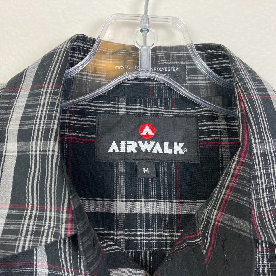 Camisa Airwalk para hombre con botones talla M a cuadros negra roja gris blanca manga corta Foto 3 de 4
