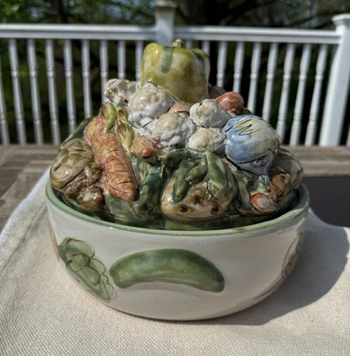 Vintage Louisville Stoneware Round Vegetables Covered Casserole Tureen Bowl