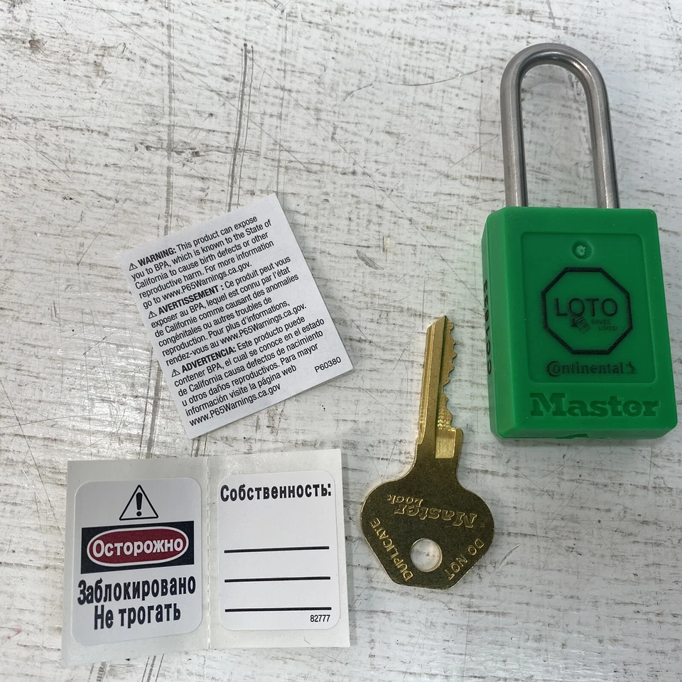 15 Locks - MASTER LOCK S31 417 GRN Lockout Padlock,KD,Green,1-7/8"H, In Russian - Image 2 of 4