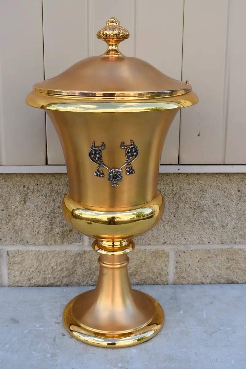 Gold plated urn deals