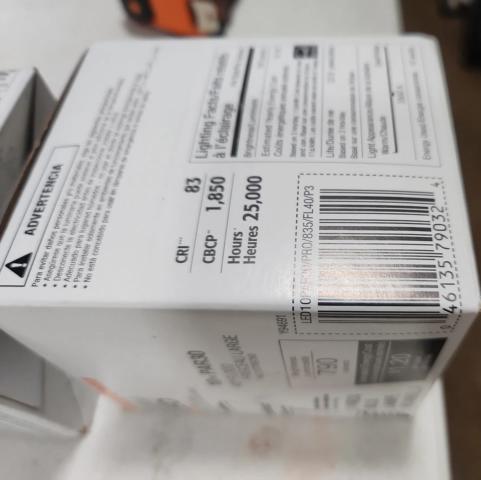 SYLVANIA ULTRA LED 10W PAR30 Dimmable LED10PAR30/PRO/930/FL40/P3 - Image 2 of 4