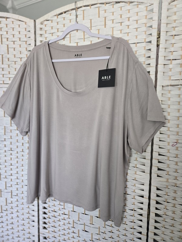 NEW! Womens ABLE Mae Drapey TEE SHIRT Top Gray Size 2X Soft & Stretchy