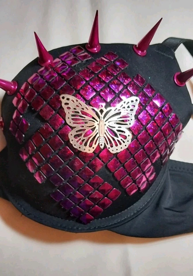 Черный бюстгальтер с шипами - размер 34b - ручной работы - новый - Изображение 3 из 4