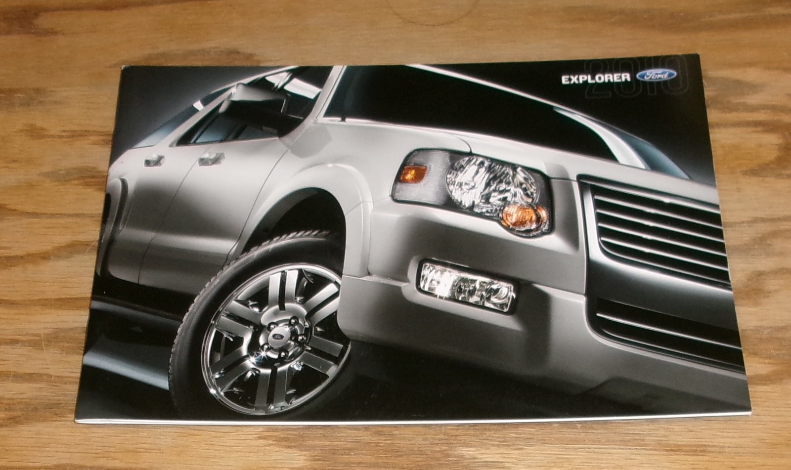 Original 2010 Ford Explorer Deluxe Sales Brochure 10 XLT Eddie Bauer Limited