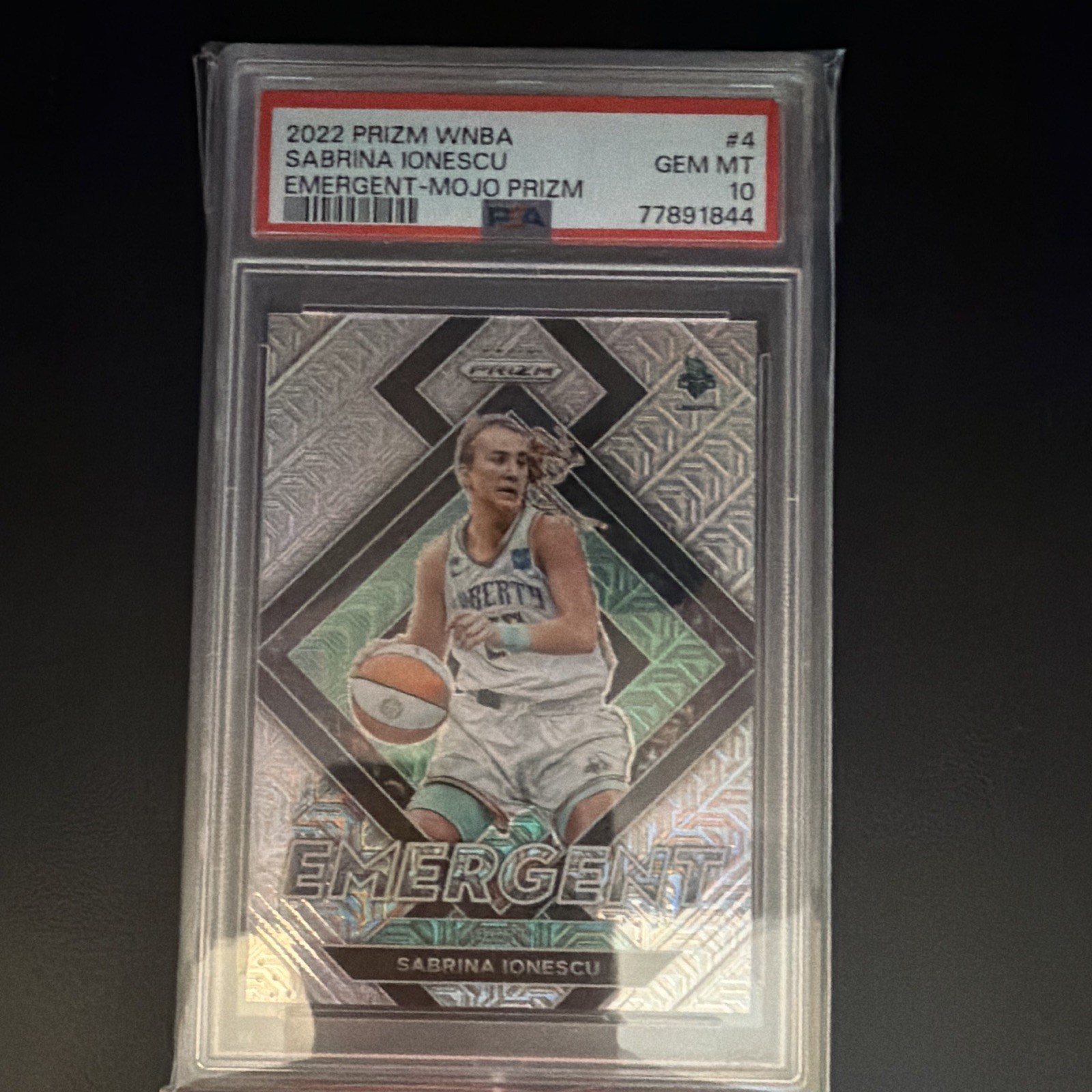 Panini 2022 Prizm WNBA Sabrina Ionescu Emergent #4 Mojo Prizm /25 PSA 10 view 2