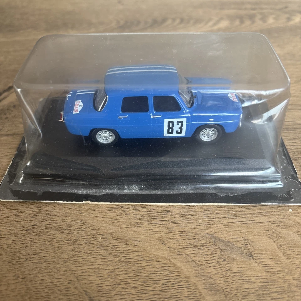 IXO/DEAGOSTINI RENAULT 8 GORDINI TOUR DE CORSE 1966 - Piot / Jacob - SCALA 1:43 - Immagine 2 di 2