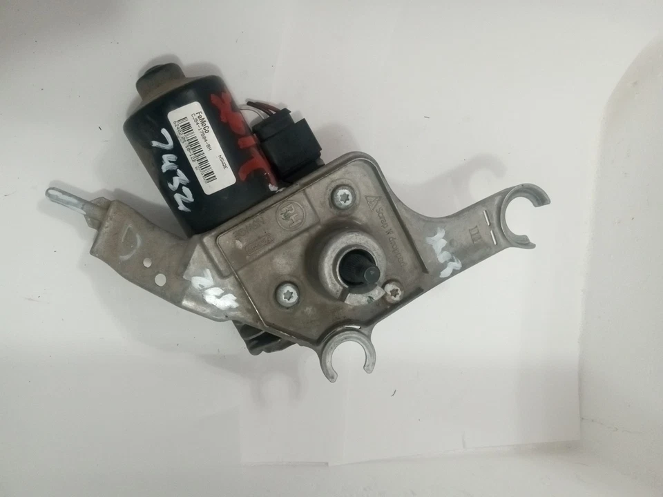 Ford Escape 2013-2019 motor limpiaparabrisas derecho CJ54-17504-BH pasajero  Foto 2 de 4