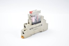 Omron Relay Socket 25X8CX + Relay G2R-1-SNI ( 120VAC-250VAC 10A 30VDC )