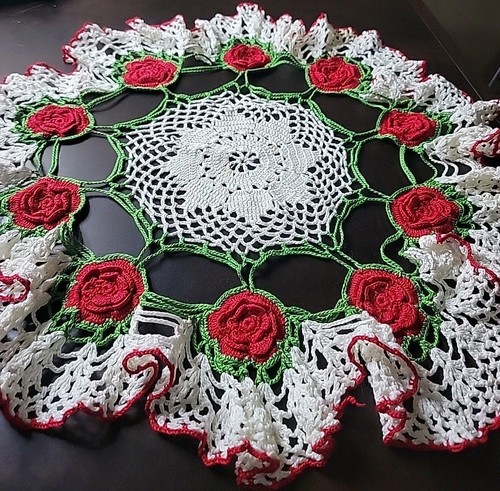 Tapete decorativo vintage de ganchillo con bordes de rosa blanca decoración de mesa - Imagen 7 de 8