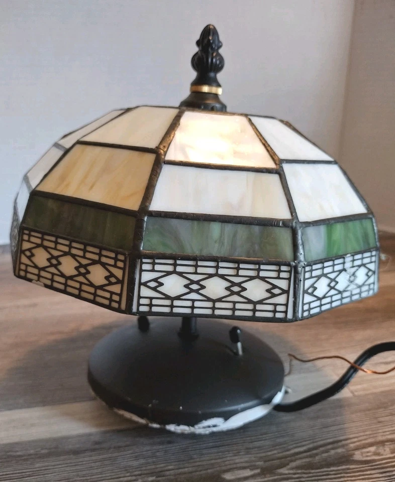 Lámpara de techo de vitral estilo Tiffany de espectro de 8" Foto 2 de 4