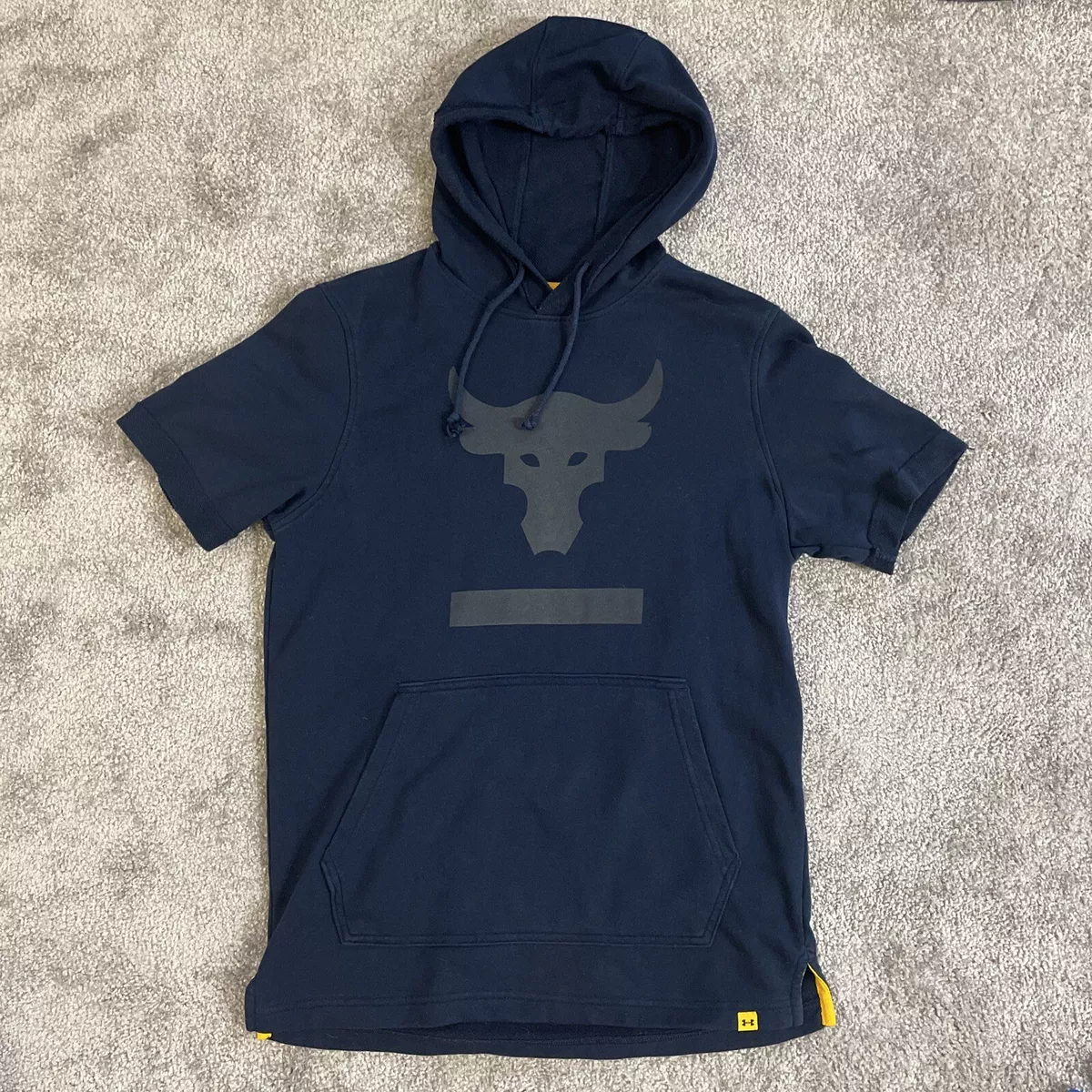 Mens small shop hoodie size