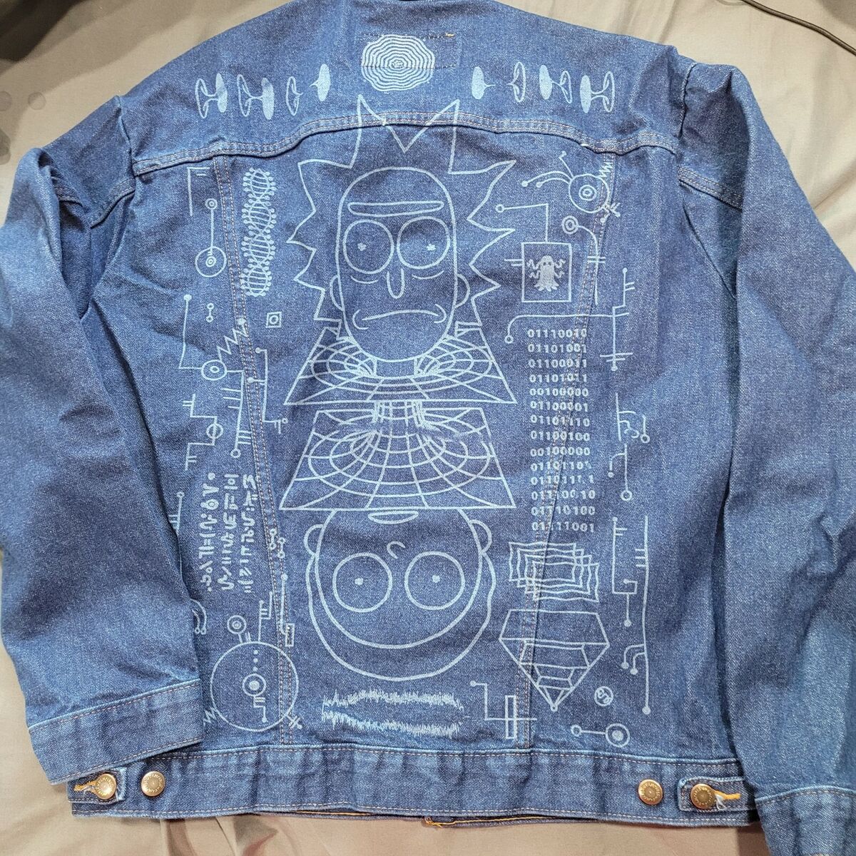 Wrangler X Rick & Morty Mens Laser Denim Jacket Blue X-Large Wrangler X Rick & Morty Mens Laser Denim Jacket Blue X-Large
