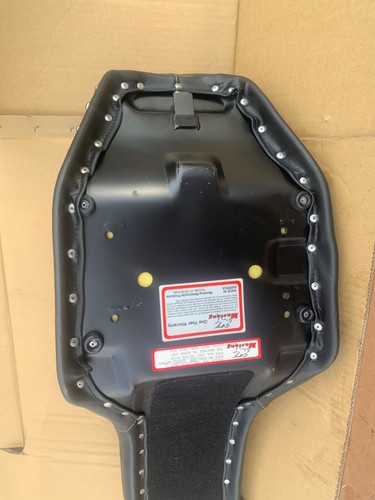 Sedile Mustang Harley-Davidson FXR fiamme gialle Squareback raro comfort step up - Foto 13 di 13