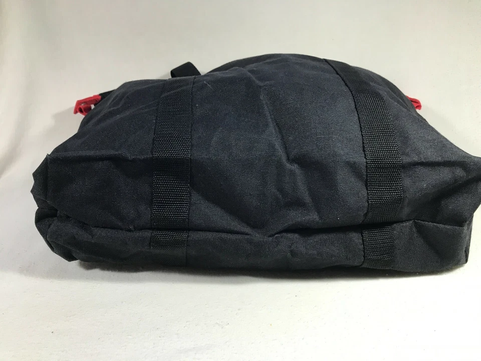 Bolso de mano Skyway de lona negro para equipaje de mano Foto 3 de 4