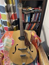 Godin 5th Avenue P90 Semi-Acoustic Guitar Natural Finish Excellent Condition