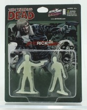 Skybound Image- The Walking Dead Rick Zombie Glow in the Dark Mini Figures 2013