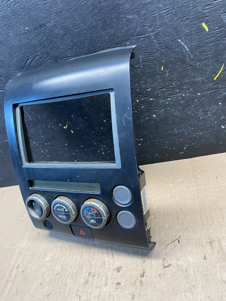 Radio reproductor de CD Nissan Armada Bose 2004 a 2007 aire acondicionado control de clima OEM R8947 PS Foto 3 de 4