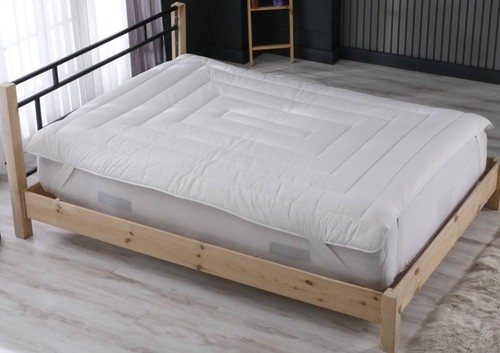 SLIMLINE Natural Wool Mattress Pad, Merino Wool Filling, Quilted Natural Cott...