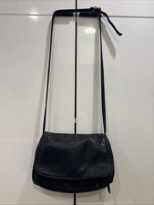 VTG Victoria Leather Co  Soft Black Crossbody Purse 3 Sections Made In USA Y2K
