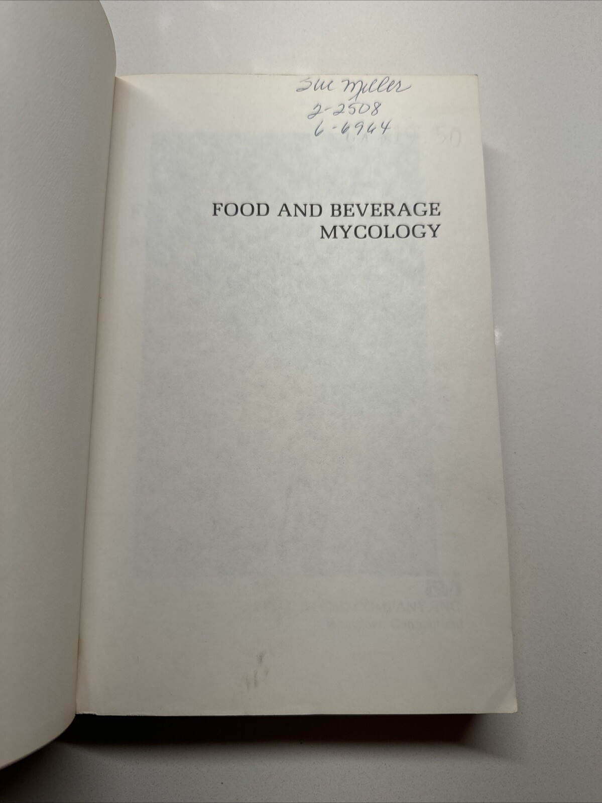 Food and Beverage Mycology - By Beuchat, Larry R - VERY GOOD 1978