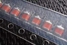 Lot of 2 x 595D685X9020B2T Vishay Capacitor Tantalum 6.8uF 10 20V SMT 1611 Case