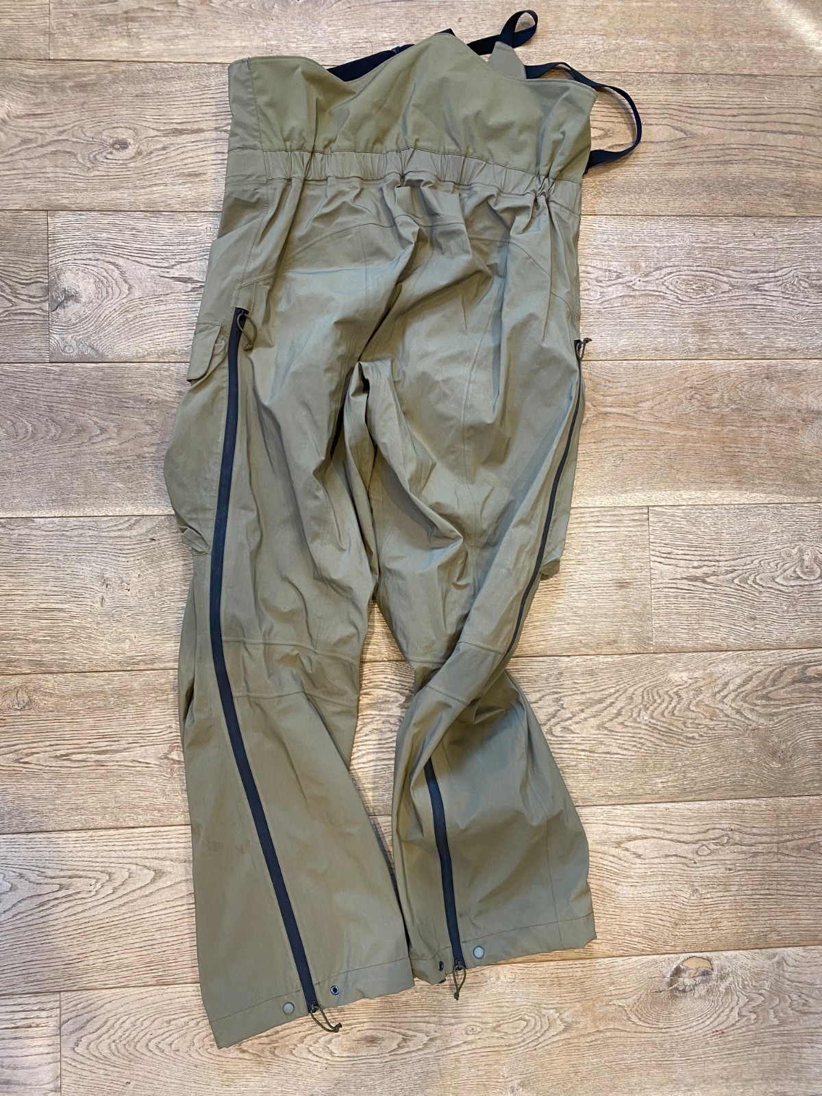 RARE Arc’teryx LEAF Alpha Bib Pant Gen 1 Crocodile - Size Large - Worn Once image 2