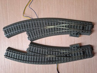 Bogenweichen 24671/24672 von Märklin mit elektrischem Antrieb