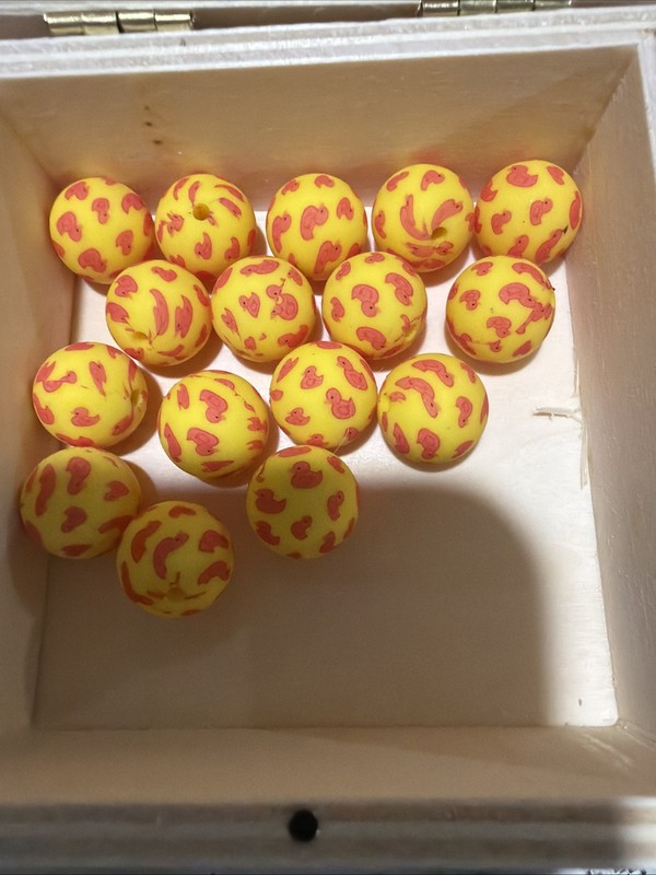 16 Foam Yellow Duck Beads