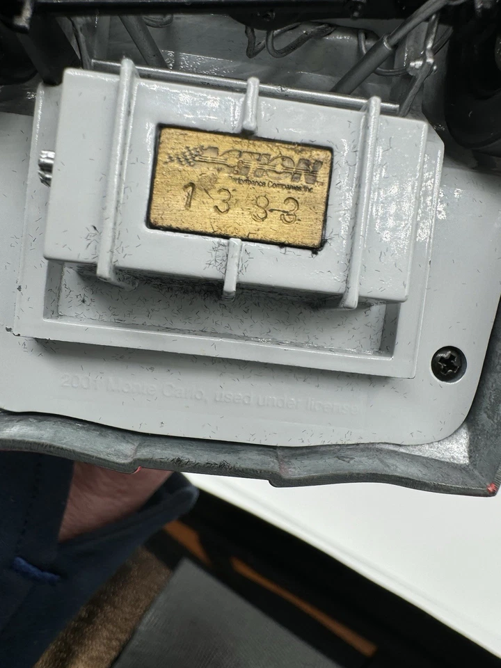 Acción Jeff Gordon #24 Elite Metal Series 2001 Dupont Monte Carlo Nuevo en caja Foto 2 de 4