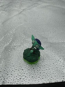 Skylanders Whisper Elf Spyros Adventure Mini Sidekick RARE Figure