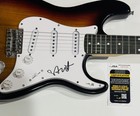 ST. VINCENT SIGNED SUNBURST ELECTRIC GUITAR ANNIE CLARK ST VERY RARE JSA COA — photo 2