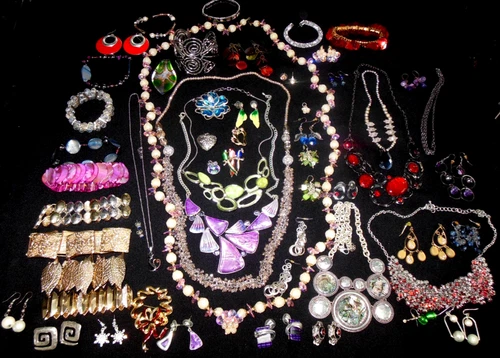 Vintage/Antique Costume Jewelry 77 Pieces Asst Necklaces Bracelets Earrings