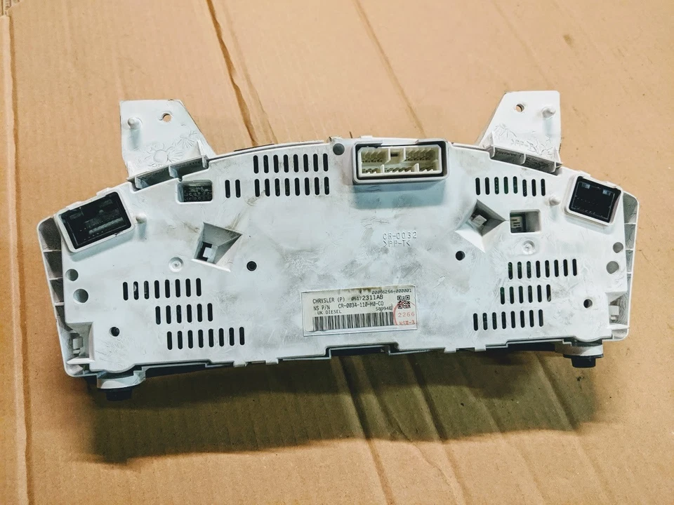 JEEP GRAND CHEROKEE WK 3.0 CRD SPEEDO CLOCKS INSTRUMENT CLUSTER 05172311AB - Image 2 of 2