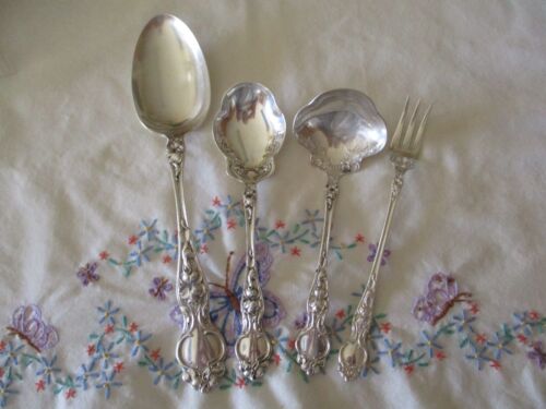 4 Wallace Sterling Silver Serving Pieces, 1904 Violet - Picture 1 of 6