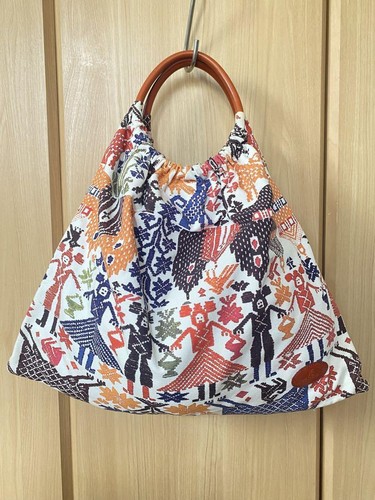レアものヴィヴィアンの花柄ハンドバッグ 希少 レア レアものヴィヴィアンの花柄ハンドバッグ 希少 レア